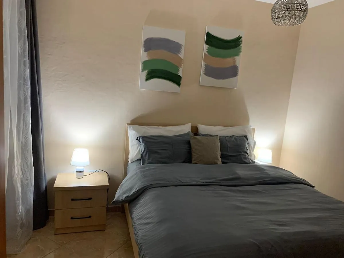 Chlo Apartment 2 Tirana